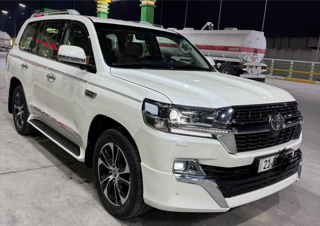 تۆیۆتا لاندکڕۆز 2021 گراند تۆرینگ 
سفری شەریکەی ساز دەرەجە یەک 
فول مواسەفات 
مەکینەی V6 
کوشن کارەبایی 
کێچ لێگزز
3 شاشە 
سڵایت 
8 ئێرباگ 
سندوق کارەبای 
5 کامێرا 
هەموو گیانی بەشەرت 
تەنها دوو شوێنی بچوکی سارد 
رەقم سلێمانی تحویل و غەرامە بەشەرت 

سـعـر : لە کۆمێنت داوابکە ڕاستەوخۆ بۆت دێت 📥 

گێر و مەکیەنەی بەشەرت 
هیچ کێشەیەکی تێدا نییە 

ژمارەی خاوەنەکەی 
***********
