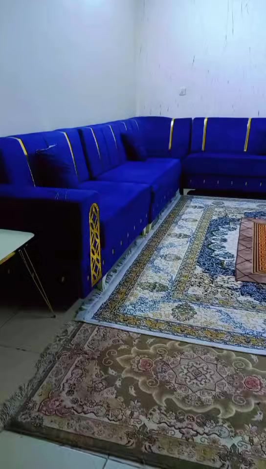 سلام عليكم تخم ديوان 14 نفر بعده جديد سعره250 مكاني أربيل اوينه شار متواجد واتساب ***********
