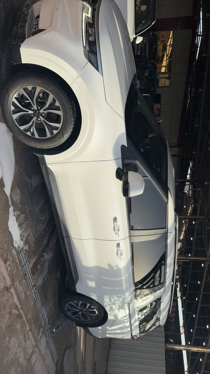 سلام عليكم ورحمه الله وبركاته 
كيا كرنفال  وارد كوري خطين غاز بانزين 
موديل 23
مكفول من ضربه فقط بس صبغ كوريه 
بدون رقم. ترقيم  جميع المحافظات 
السعر 230 وبيه مجال بسيط 
اتصال ***********
