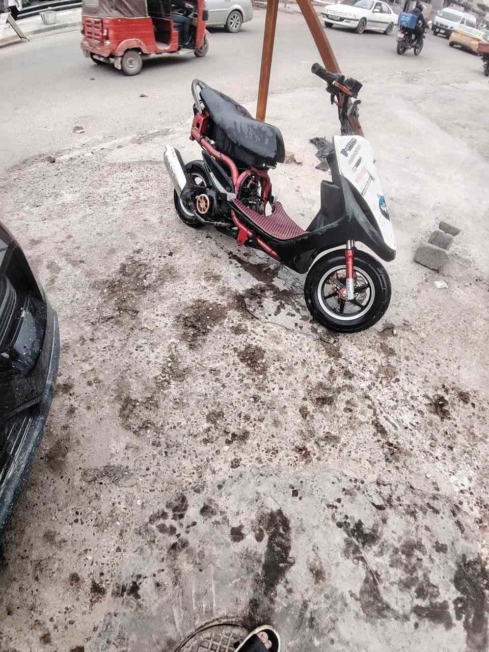 سلام عليكم للبيع دراجه ماكس مال العب بلاديه شلعه ومعدل دارجه شغاله نكره سلف بكاني بغداد البياع شراي يخابر *********** سعر ٤٥٠ وبيهه مجال خاص ماجاوب
