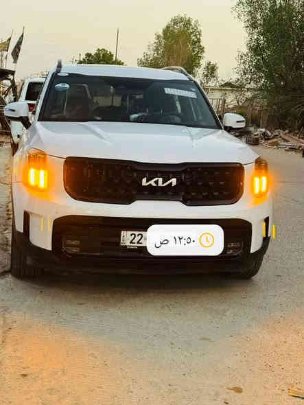 للبيع..  .. للبيع 
سيارة تيلورايد 2024
 X Lin  الفول الفول المعروفة مواصفاتها  السيارة وارد أمريكي حادثها تخريب سرقه فقط بدون ايرباك بدون صبغ بدون استبدال أي قطعة ..السيارة كلين كلين تم استرجاع نفس أغراضها (( نعم)) بيها بي دي آر   خشم البنيد ومقدمة الجاملغ  أيضا.  السيارة ابلادية بمعنى الكلمة ماشية 19 ألف كيلو متر  مو ميل....قابل للزيادة. 

وهذه جملة المواصفات إلي أعرفها 
 
1 بصمه ابواب لمس وتشغيل وصندوق 
2 فتحه سلايد 
3 كامرات 360
4شاشه جبيره كار بلي
5 داخل رصاصي
6 كشنات جلد تدفئه تبريد
7 رادار امامي توقف ذاتي 
8رادار خلفي ايضا توقف عند الخطر 
9نقاط عمياء 
10 قيادةذاتيه 
11 حساس امامي
12حساس خلفي 
13  7 راكب
14ثلاث قطع تبريد منفصل
15تحكمات فول 
16لايت عدستين زنون
17انضمه قيادة خمس انضمه
18  تشغيل عن بعد
19بردات خلفيه 
20تدفئه تبريد كشنات امامي 
21تدفئه  كشنات خلفي 
22صندوك كهرباء ذكي
23مري شفط
24 فور ويل 4x4
25هند بريك بصمه 
26منفصل سياحي
27منافذ شحن بكل الكراسي
28ويل كب 20 بلاك
29 محرك 6 سلندر 3800 
30اناره داخلي بيضاء
31لدات امامي خلفي
32 مساج بلكشن 
33 خزن ميموري
34. تدفئه بالاستيرن 
ملاحظه : السيارة بصمتين وياها وكاعيات  ابلادية 
والجام الخلفي المضلل بعد استبداله.
السعر 40.000الف دولار يعني أربع شدات مجالها بسيط جدا. والشراي ابخدمته لتواصل *********** وصورها الي بمريكا  بل منشور
