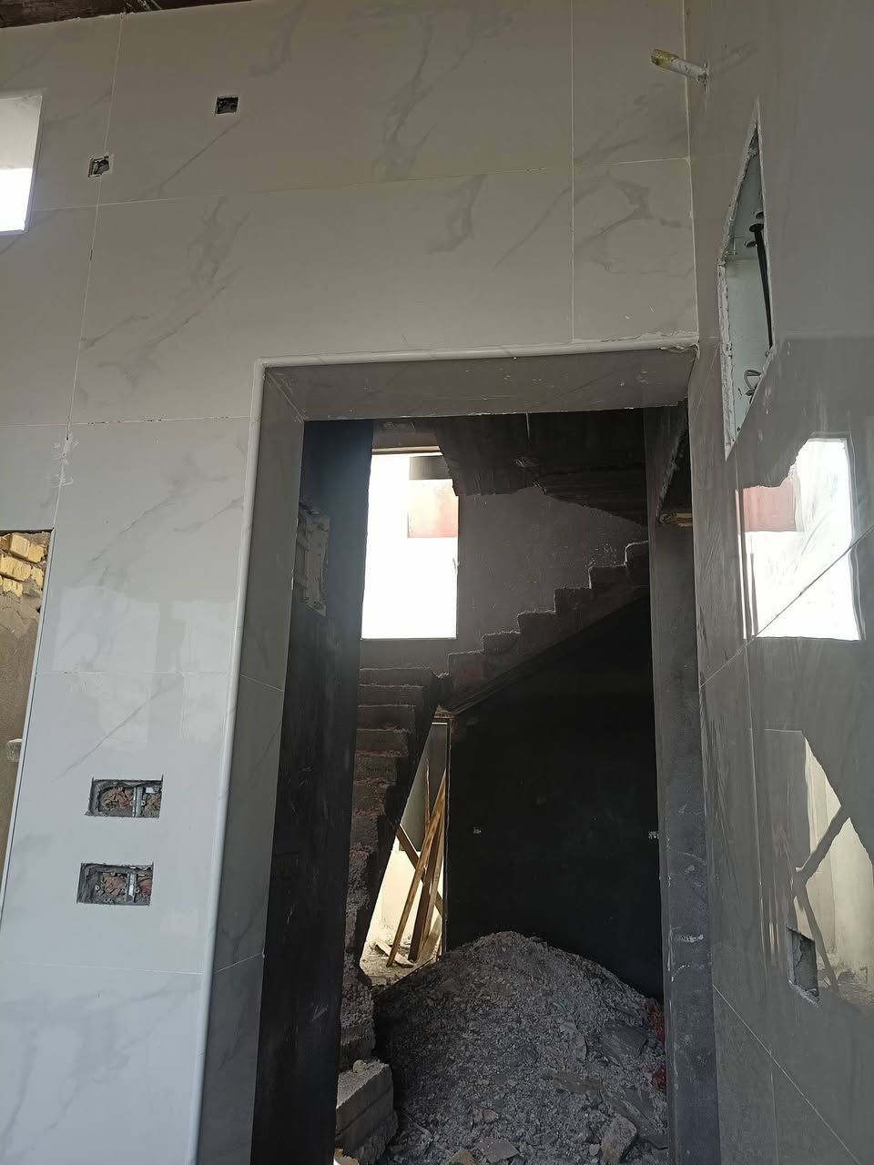 عملي سيراميك بنواعه ارضي جداري مرمر كرانيت ***********
