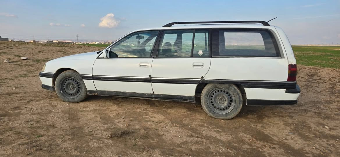 اوميكا موديل 91 رقم نينوى ألماني
حجم 20 صبغ ما بيها فقط شبر بارد
دوشمه جديد وتخم تاير جديد
محرك لا صرف ولا نفخ مكفول
وشرط الوكاله والتحويل وعندها كوبون 
للإستفسار الاتصال بالرقم
***********
