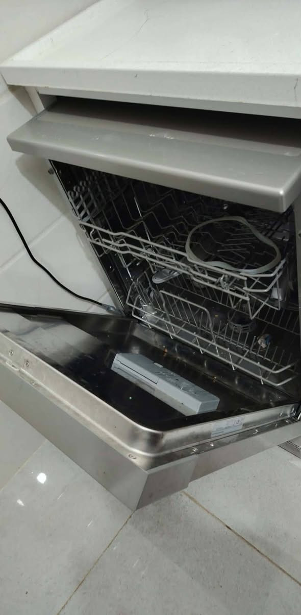 السلام عليكم بنات شتريت هاي غساله ال جي والقرآن ولا مره ستعملناها ابدددد مشكلة المي مالت البيت مالتنه كلش ضعيف وهيه تريد مي قوي *********** شتريته مليون اريده 500
