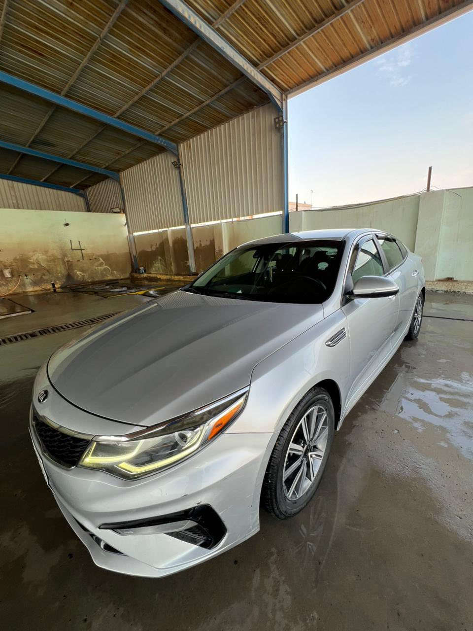 كيا اوبتيما 2019
وارد امريكي
صور الضرر مرفقة
جاملغ خلفي وقبق صندوق رجعن بارد على وضعهن من سنة 2021 
وصار بيها ضرر ابواب ثنين جهة الراكب وتبدلن نفس اللون
السيارة لحد الان بدون صبغ (شي بسيط جدا بالدوسة)
مواصفات عادية FE
كير ومكينة وتبريد وصدر وكهرباء كلها مكفولة وبدون نقص
حساس حجر البيئة مأشر  على وضعها معيوفة من اشتريتها 
ماشية 65 الف ميل 
بأسمي اربيل
السعر 135 
مكانها بغداد او ديالى

+964 772 349 0336
د.علي
