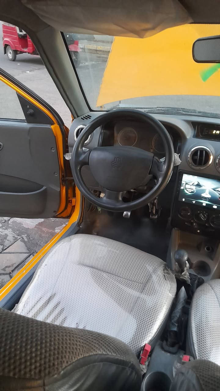 سايبة  موديل 18مكينه كير  خير من الله  تبريد منظومه جديده قبل  اسبوع  هو وتخم تاير سعرها ٤٠ وبيها مجال عنوان بغداد مشتل شراي يتصل ***********
