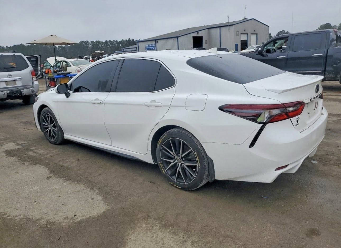 ♦️شركة النخبة - ELITE للمزادات وتجارة السيارات♦️

🔸السلام عليكم ..

♦️نوع السيارة …
♦️TOYOTA - CAMRY - SE - 2024♦️

♦️تاريخ المزايدة غداً الخميس بعد السادسة مسائاً
2026 - 2 - 27♦️

🔸عداد المسافات - 64 الف ميل فقط .
🔸الاسطوانات - 4 سلندر .
🔸حجم المحرك - 2.5 .
🔸الوقود - بانزين .

MS - JACKSON - موقع السيارة🔸

♦️سعر النقل من امريكا الى الاردن او الامارات - 1.800$

♦️الأضرار  :- حسب الصور المرفقة

🔸للدخول الى المزاد او شراء سيارة
🔸او اي استفسار يرجى التواصل مع …

♦️شركة الخبة - ELITE للمزادات وتجارة السيارات♦️

♦️عثمان الناصر - ‭0774 810 7610‬

📍صلاح الدين - قضاء العلم - قيصرية الخالد📍
