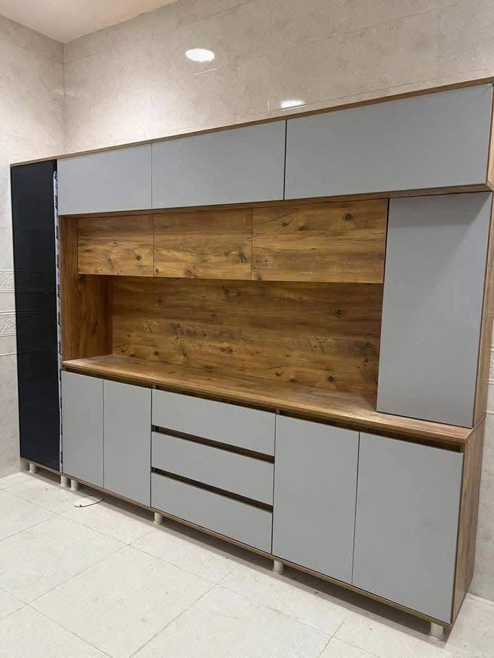 مو كل مطبخ ينشاف… بعض المطابخ تنحس.
أول ما تدخل للمكان، تحس بهدوء… بتوازن… بكل شي بمكانه
هذا مو حظ… هذا شغل مدروس من أول فكرة لآخر لمسة.
بـ نوبيليا، نشتغل على مشروعك وكأنه مشروع العمر.
مو لأنك مجرد زبون… بس لأنك تستاهل مطبخ يحچي عنك.
📩 دز رسالة هسه، وخلي أول خطوة تكون باختيار الصح. مراسله الصفحه او واتساب

***********
