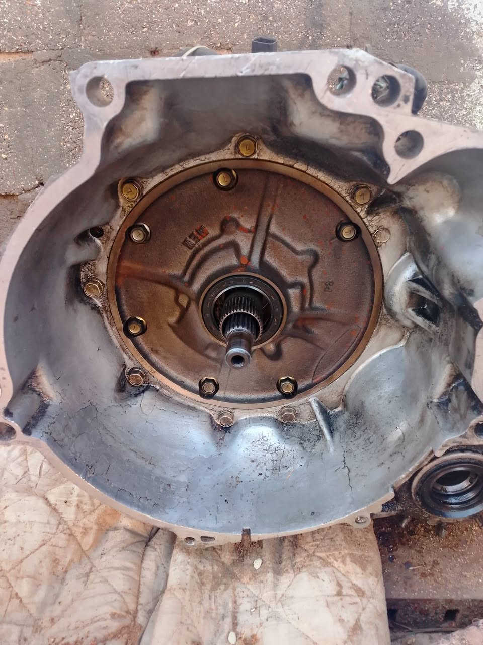 سلام عليكم.. يوجد گير سوناتا 2 اوتوماتيك حساس واحد.. يرهم للسوناتا 2 من موديل 1993+1994+1995+1996
حاويه مع وصل ضمان السعر .. 250 مع المجال البسيط العنوان .. كربلاء. رقم الهاتف/ *********** ابو غسان
