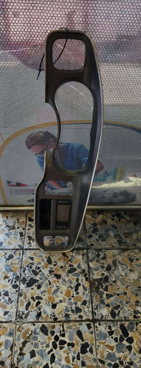 سلام عليكم للبيع اطار دشبول ومسجل نضافه 100%  قيم باليرضي الله واخذ الاطار كاربون بلادي للاستفسار ***********
