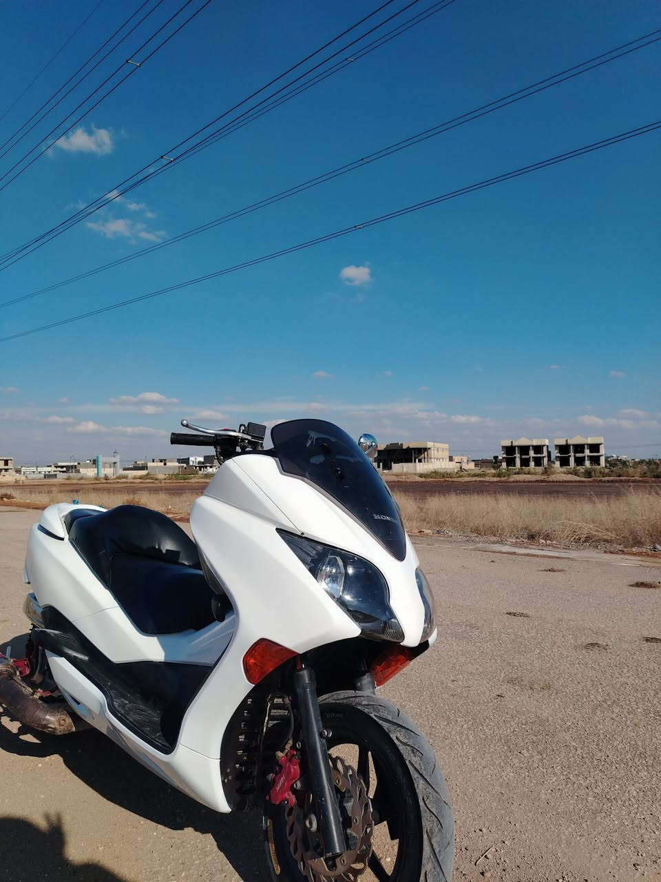 سلام عليكم اخوان
فورزه 010
جديده صبغ تغير لون جان لونه بنفسجي وصبغته ابيضكفراته بلاديات
محرك ما مفتوح جيب مصلح فيتر وياك اذا طلع مفتوح تأخذه بلاش كرهبائيات علئ وضع البلاد ما ملعوب بيه لا جطل ولا فد شي كلله من الطول للطول علئ  الشركه
كير على البلاد ٤ انضمه قياده ايكو وعادي وسبورت
الدراجه خير من الله وين متريد ترايك للبصره
الاكلجات ع وضع البلاد بلاديات شرط
المحرك شرط كيمر استخدم دهن موتل
 المي زيتي
الدراجه ماشيه ٣٥ الف
النقوصات البيه علمود ما تسئلني شبيه مابيه
نقصه باتري وجاملغ امامي باتري بيه بس تعبان كوه يشغله
والاشاير ما تشتغل حسب ما كالولي البدالات
فلنجات رياضي البريك الامامي برمبو
الدراجه كلش حلوه نصبته
مكاني ديوانيه
سعره مليون و ٣٠٠ وبيه مجال بسيط
رقمي  *********** اتصل ب اي وقت وبيك خير ودلل
اوراق ما بيه الدراجه
واسف ع الاطاله
الي يعلق تعليق سلبي يمثل نفسه واخلاقه
تحياتي للجميع ♥️
