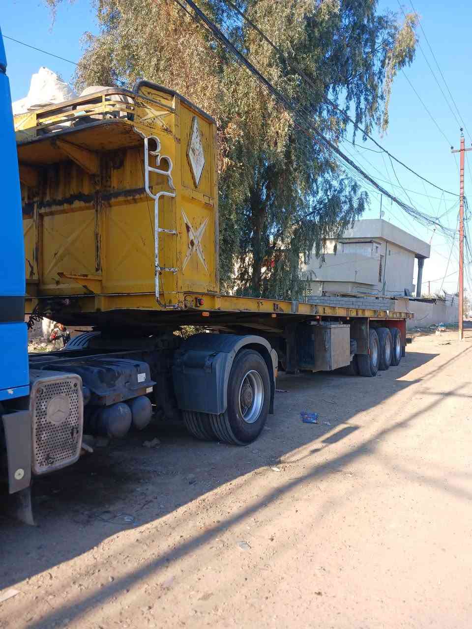 سلام عليكم كتروز لبيع مديل 99 راسوعربانه مربوطه ٣فلات
سعر ٢٤٠ وبيه مجال رقم لهاتف ***********عنوان بغداد
