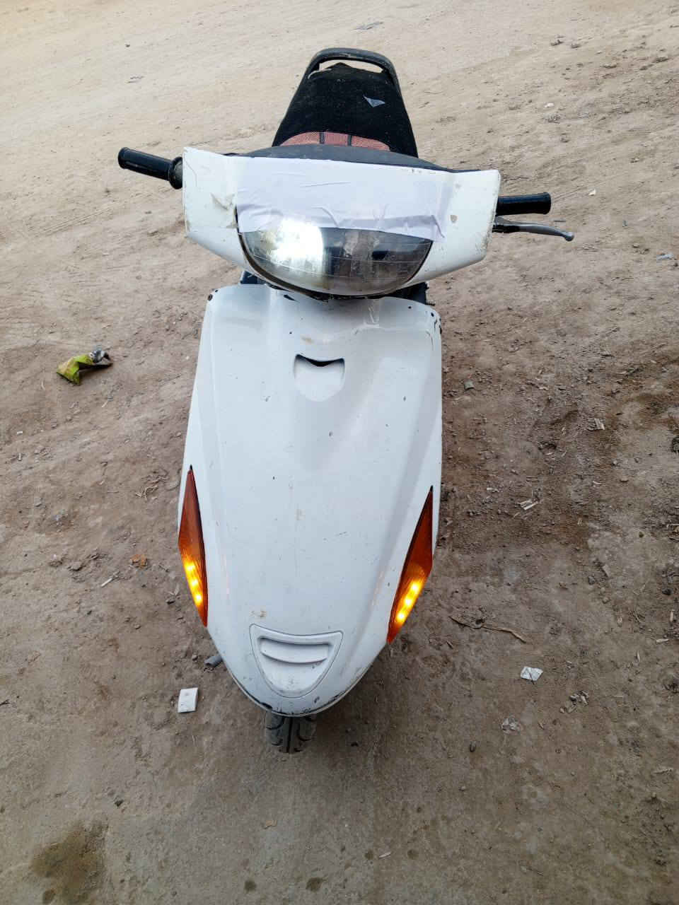 السلام عليكم سعره٢٨٠ وبيه مجال بصيط وعلي مال جناي تخبل  دراجه فراشه كرستال لون ابيض  نضيفه كلش مكينه خرسه نضافه فول كفرات لاصلي حلوات تايرات جدد مكينه  ولا تنقص ولا تذب دهن نهضه فول شك الكاع صبغ صالنصه اصلي بلك اصلي كابريته تفصيخ هستوني شاده كهربيات كله شغال بس سلف ماعرف شعوزه  بك لايت لايت امامي كله شغال  مكاني ديوانيه مركز اتصال فقط رقم راعي دراجه  ***********
