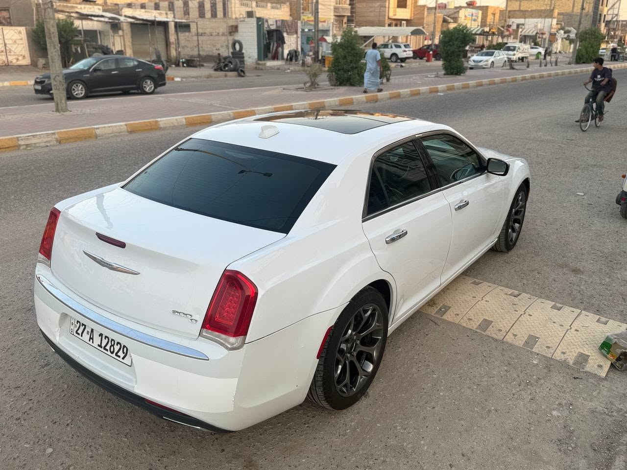 "🚗 للبيع - سيارة نظيفة جداً 
- *_النوع: أوباما موديل 2017 معلاية 2018
السعر 175 ورقة وبية مجال قليل 
كتابة كامل من المرور بخصوص ترجع اصل 
- __المواصفات: فول مواصفات C
- __الرقم: ذي قار حرة، السنوية باسمي
- __الحالة: السيارة نظيفة جداً ومابيها أي نقص
- __التقرير: تقرير الحادث موجود
- __الصبغ: دخول السيارة أمريكي بدون ضربة، وبالعراق بسبب كم دحجة وصار حادث بسيط، وهذا سبب تبديل بعض الغراض فقط
المكان الناصرية مركز 
- __السعر: للاتصال والتفاصيل ***********
- _*للاستفسار والصور: دايركت أو اتصال

#سيارات_ذي_قار #أوباما_للبيع #سيارة_نظيفة"
