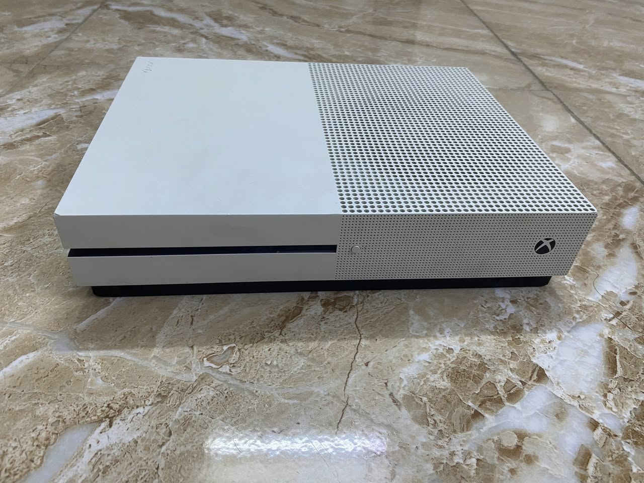 اكس بوكس وان اس الذاكره 1T نظافة 90 بل ميه واستعمال قليل جويستك كيم سير ومع جميع ملحقاته السعر 170 وبي مجال لشراي فقط الموقع بغداد الشعب


**إذا كنت صاحب هذا الإعلان وتريد حذفه لأي سبب، رجاءا أرسل رسالة إلى الدعم الفني**