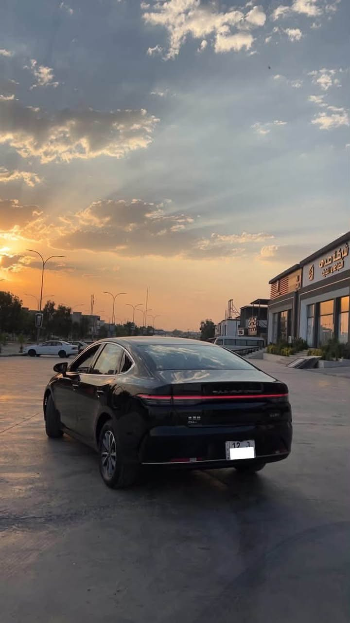 🚗 للبيع

بي واي دي — دستروير 2025 هايبرد

🌍

•   🛣️  المسافة المقطوعة    -9 الف كيلو متر

------------------------------------------------------------ 

💰 السعر: *********** 

✅ المواصفات :

✅ موديل 2025

✅ مرقم كامل

✅ Plug-in Hybrid بلكن هايبرد

✅ محرك 1500 CC اقتصادي وعصري

✅ تفويلة واحدة تمشي لحد 1200 كم

✅ على الكهرباء تمشي 55 كم ⚡

✅ صرفية ممتازة جداً داخل المدينة والسفر

✔️ شاشة معلومات كبيرة حديثة

✔️ تشغيل بصمة ودخول ذكي

✔️ كاميرا خلفية + حساسات

✔️ مثبت سرعة

✔️ شاشة ديجيتال للعدادات

✔️ نظام توفير طاقة ذكي

✔️ أوضاع قيادة متعددة

✔️ مقاعد مريحة بتصميم حديث

✔️ تكييف أوتوماتيك

✔️ منافذ USB وشحن سريع

✔️ نظام أمان وثبات إلكتروني

✔️ ABS + Airbags

✔️ إنارة LED حديثة

✔️ جنوط رياضية

✔️ رحابة داخلية وصندوق واسع

✔️ عزل ممتاز وقيادة هادئة جداً

#للبيع #سيارات_للبيع #سيارات
