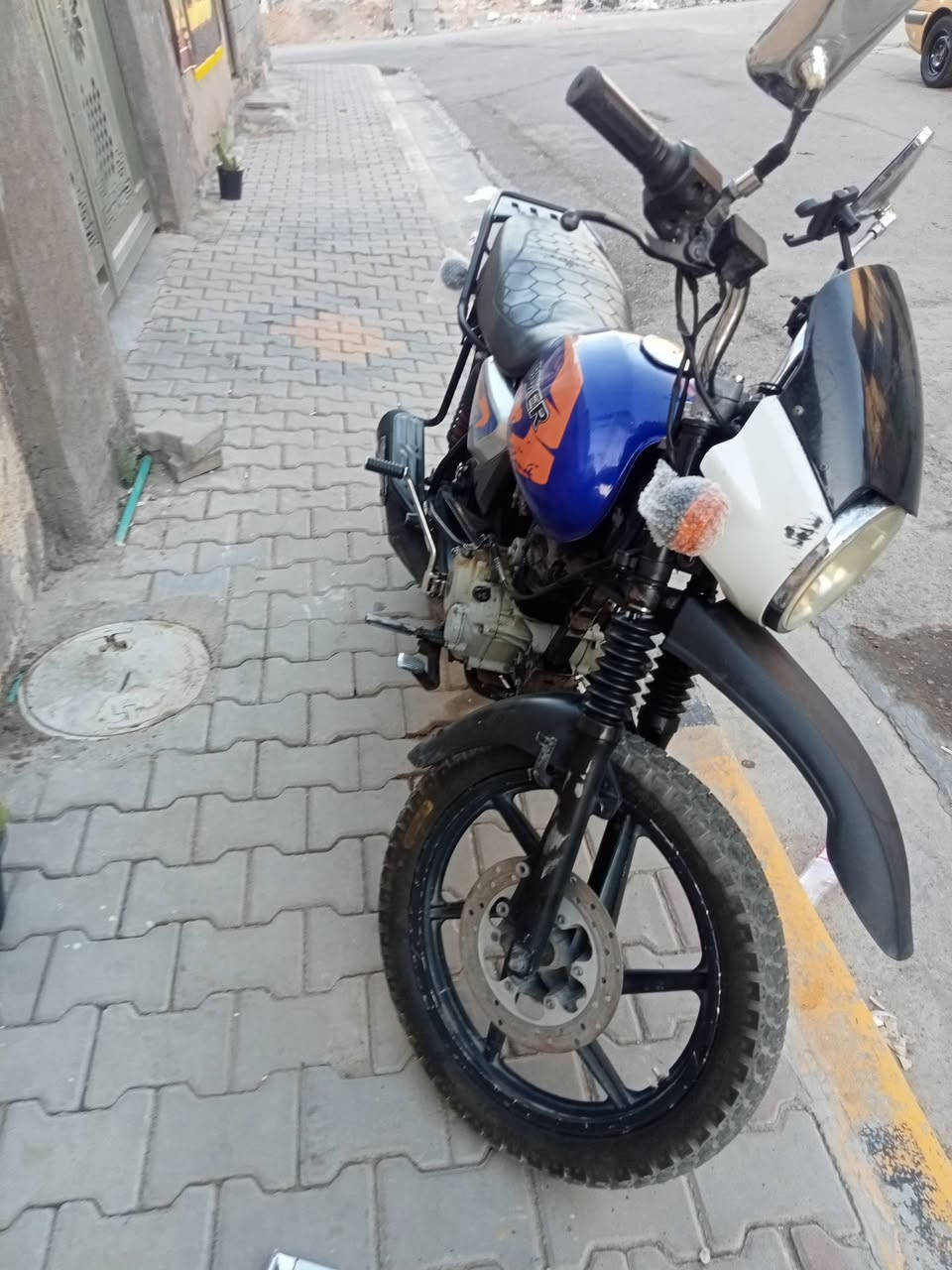 سلام عليكم دراجه بوكسر موديل 22 سعر 900 وبيه مجال رجان مو شراي لا يطب رجان دراجه اوراقه ضايعه مكان بغداد حسينيه ***********

