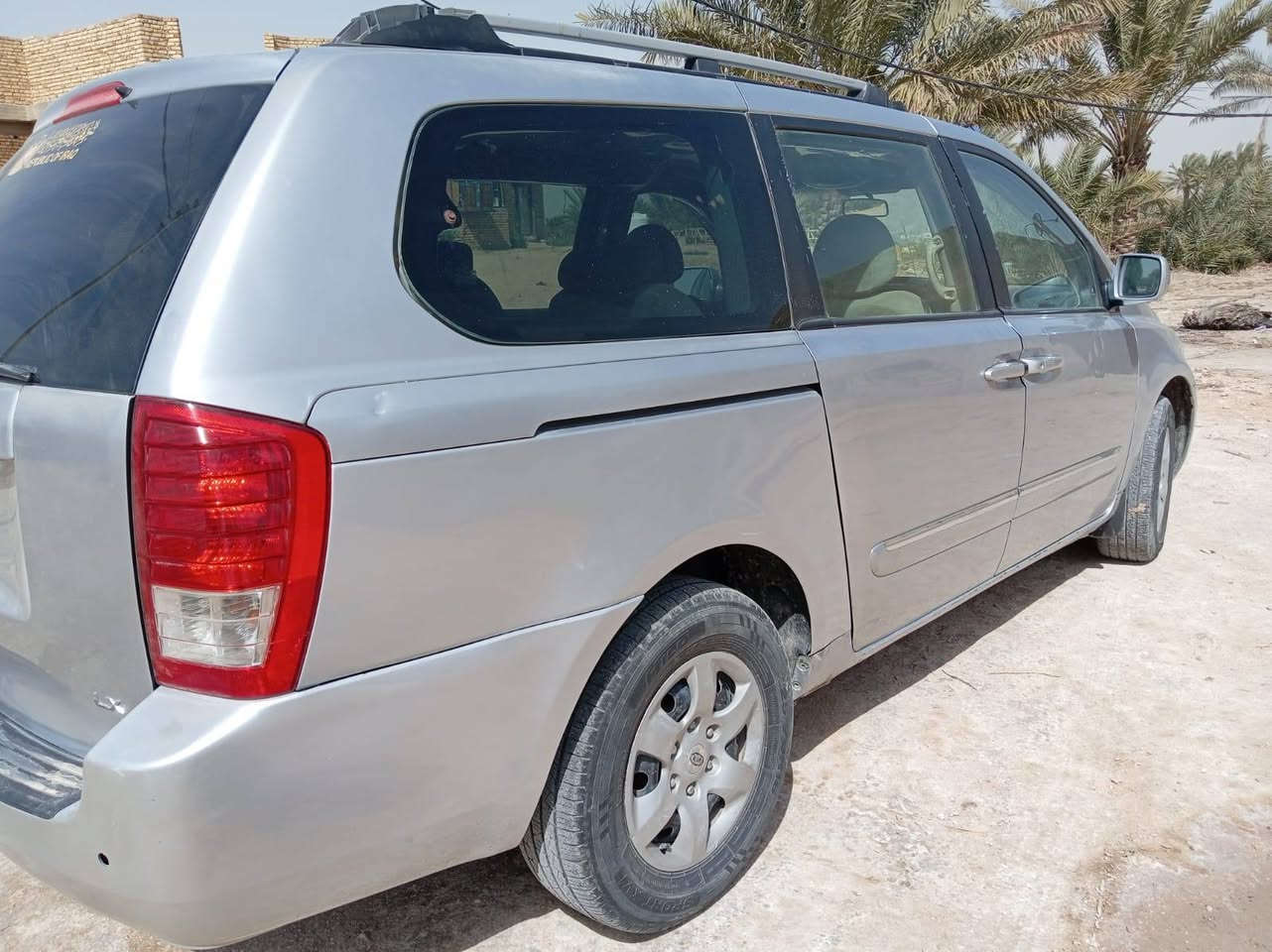 سيدونا ٢٠٠٦ مكينه ٣٨٠٠ سنويه لل٢٧ كهربائيات شغاله تبريد شغال قطعتين صبغ
السعر ١١٠ $ وبيها مجال 
***********
