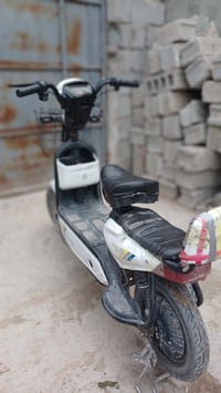 اسلام عليكم باسكل شحن للبيع كلشي شغال منعده البكلايت الوره مايشتغل الس...