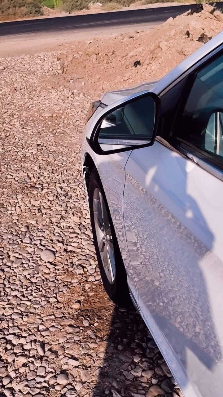 السلام عليكم
سوناتا موديل ٢٠١٦ أمريكي 
محرك مفتوح معلي بيه كازكيت راح الدوانز
حادثه قبق جنطه وجاملغ خلفي وبيه تصحليح بسيط بالحوض القماره بيه تكشير قليل 
نص الباب الخلفي عكس  السايق بيه تعديل حار 
خشم البنيد شبر بيه رش صبغ بسبب التكشير
 سياره نشطه ونضيفه 
رقم بغداد الجديد
تحويل مباشر 

شاشه اندرويد
تحكم ستيرن
٣ انضمه قياده
گير ٦ نمره
تخم تاير قبل شهر شاده

السعر 112 وبيه مجال 
مكان السياره الصويرة 
قرب  المعارض
للاستفسار
***********
