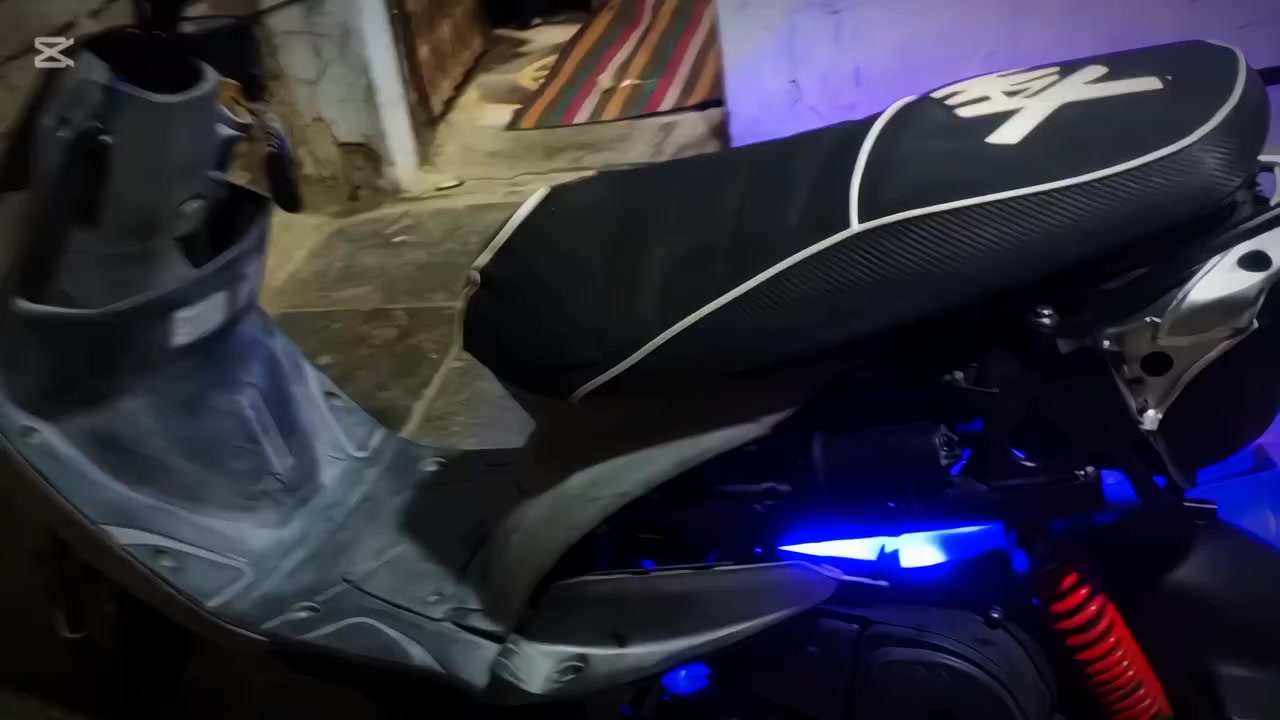 دراجه نضيفه ما فتوح بيها برغي واحد وكفراتها كامله مكمله ونضبفه بس الصالنصه مالتها مال بوليسي الدراجه كلشي ما عوزها اي نقص مامو السعر 575وبيها مجال ومن تجيني بيك خير وتدلل


**إذا كنت صاحب هذا الإعلان وتريد حذفه لأي سبب، رجاءا أرسل رسالة إلى الدعم الفني**