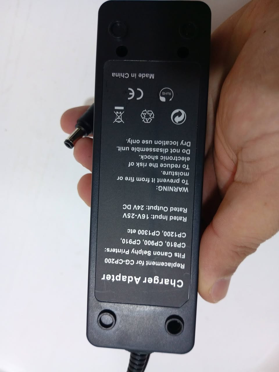 متوفر الآن 🌹 

بطارية Canon NB-CPLH مع الشاحن لطابعات SELPHY CP -

مخصصه لطابعات الصور
 (نوع NB-CP2L/NB-CP1L) يرهم على سلسلة طابعات Canon Selphy CP (كانون سيلفي).

هاي قائمة بالموديلات إلي تشتغل عليها بشكل مباشر: 👇

الموديلات الحديثة والأكثر شيوعاً:

Canon Selphy CP1500

Canon Selphy CP1300

Canon Selphy CP1200

Canon Selphy CP1000

Canon Selphy CP910

Canon Selphy CP900

الموديلات الأقدم:

CP800, CP790, CP780, CP770

CP730, CP710

CP600, CP510

CP400, CP330, CP300

CP220, CP200, CP100


**إذا كنت صاحب هذا الإعلان وتريد حذفه لأي سبب، رجاءا أرسل رسالة إلى الدعم الفني**