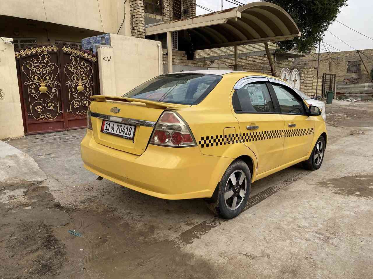 السلام عليكم
سياره افيو ٢٠٠٩
مسويلهه ادامه جديده وجاهزه كبل للشارع
بيهه طخات ومعمره 
مكاني بغداد قرب علوه الرشيد 
للتواصل ***********
السعر ٤٥
