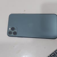 ايفون ١١ برو ماكس • ٢٥٦ • بطاريه ٧٦