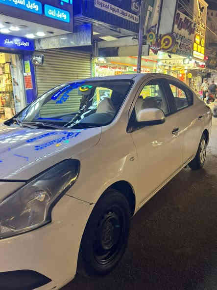 سني الهندي 2018 ماشيه 98 الف قابل لزياده سياره وضع شركه عدا رصعه بسيطه بل باب لخلفي موضحه بصوره سياره كلش حلو ونضيفه استخدام قليل دينار ماتحط عليه 
مكانه بغداد الكرادة 
سعر 103
***********
***********
