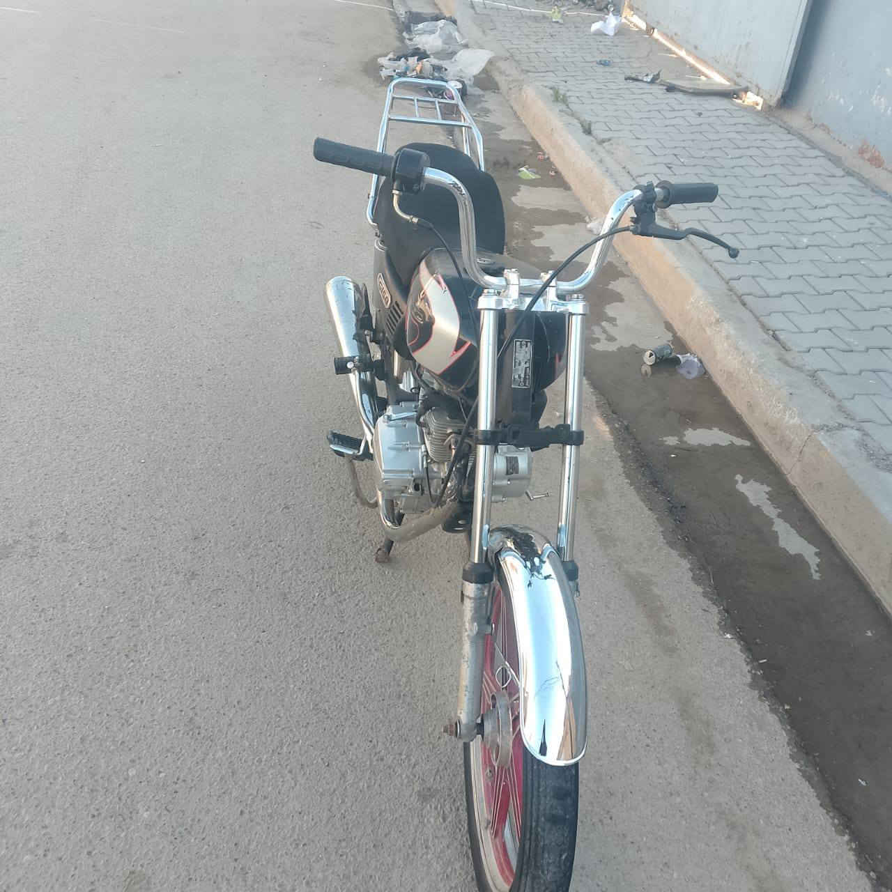 سيفان موديل 21 مكينه مكفلوله
بغداد الحسينيه ***********
250
