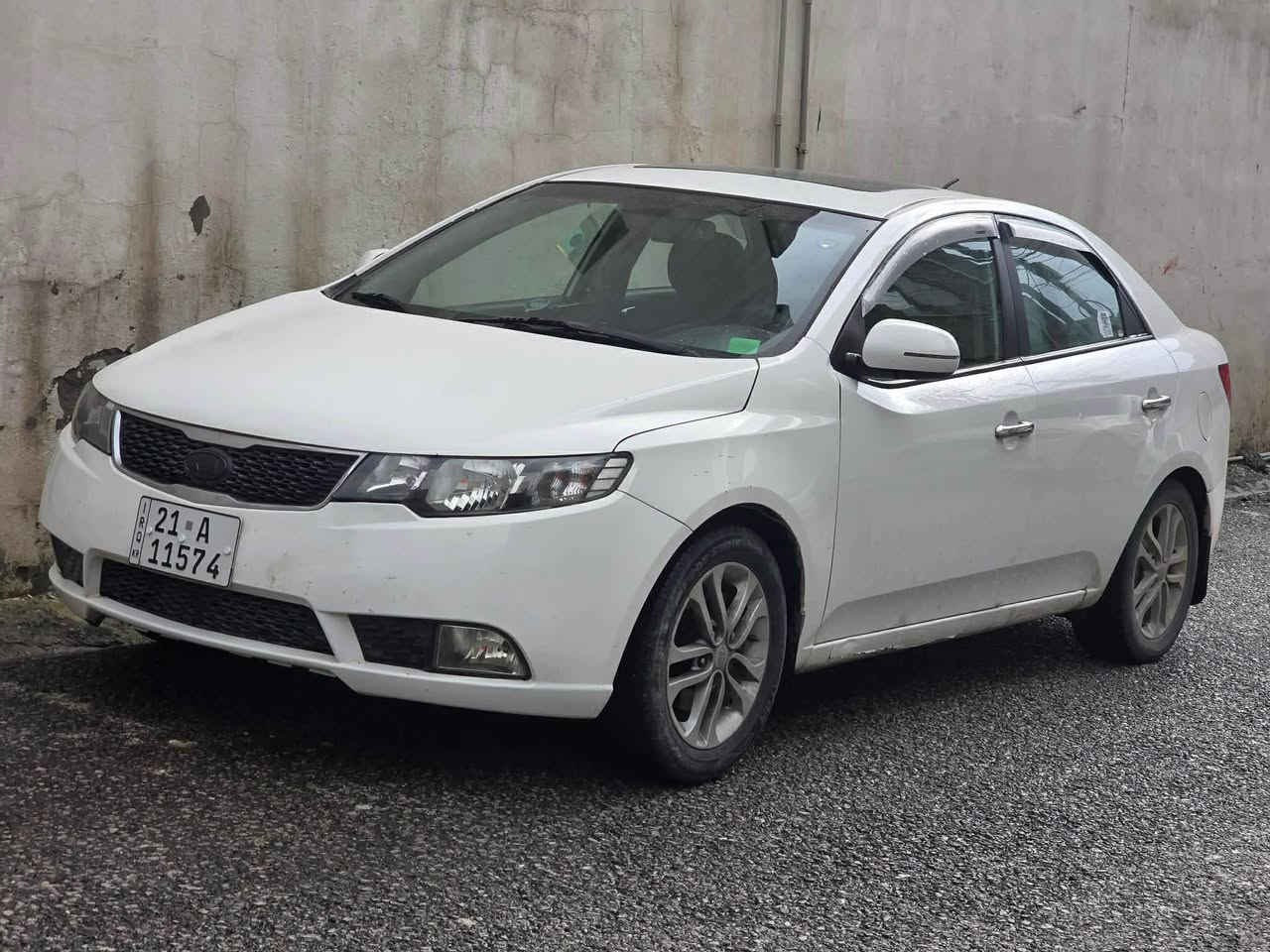 کیا سیراتۆ مۆدێک  ٢٠١١ 
سێ پارچە بۆیاخ  ناوی گرتووە سەنەوی رەقەم و ژینگە هەتا ٢٠٢٨ تازەیە 

هەموو گیانی بە شەرت قەپات مواسەفات 

***********
***********
خوار بازار رانية, السليمانية
