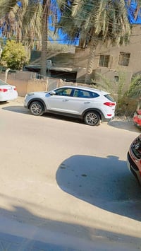 توسان خليجي للبيع موديل ٢٠١٦مكان سياره بل صويره ستفسار 07812978359