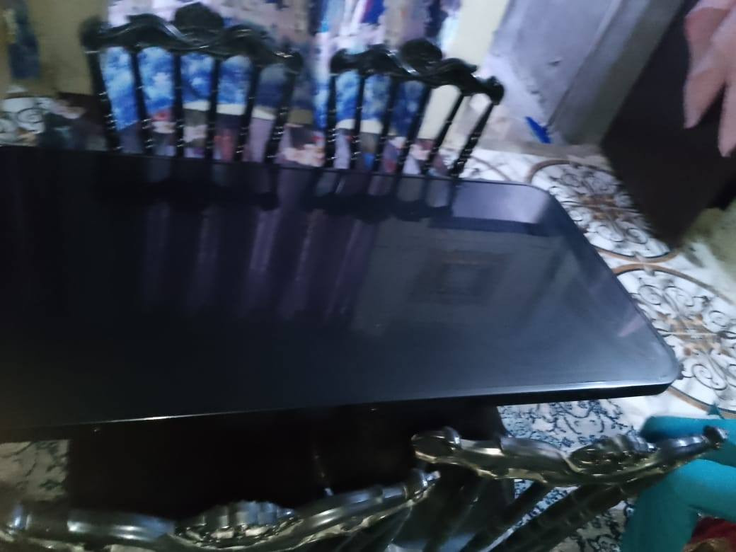 السلام. عليكم. من. رخصت. مدير. الكروب. المحترم.. شاشه. ٥٥.سمارت.مع.ميز.٤.كراسي..للبيع.بغداد. ه. ***********..
