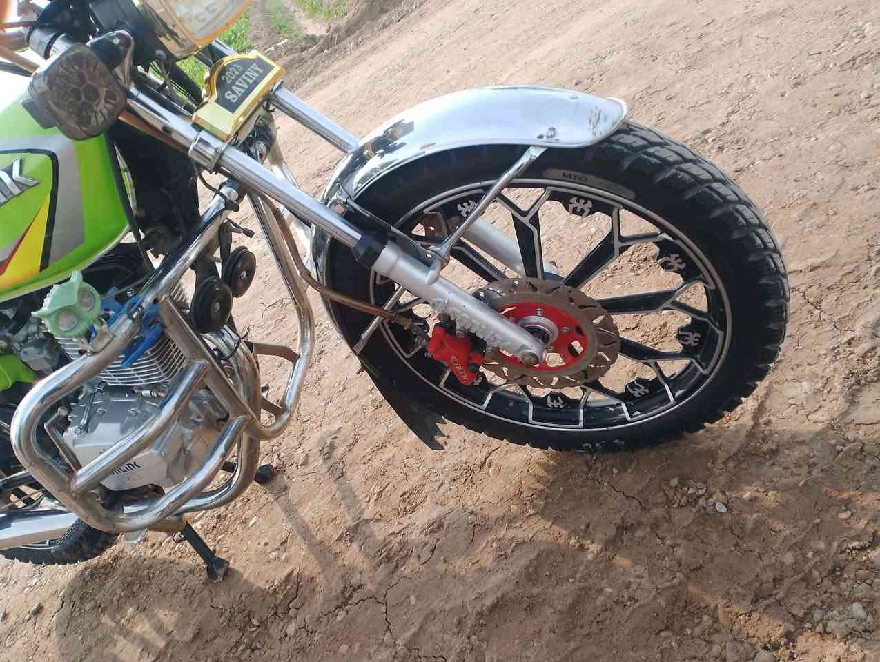 السلام عليكم دراجه ايراني 2023 معدث 24 كفاله محرك وضع شركه السعر 600 وبيهه مجال ***********  المكان بقداد التاجي
