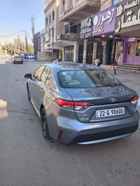 للبيع كورلا LE  السعر145 بيها مجال    موديل 2022  الون بحري بجم كبس تح...