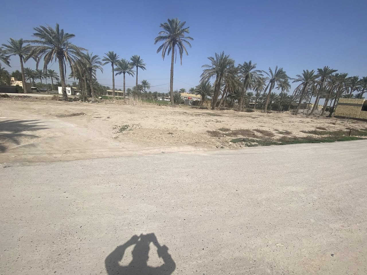 السلام عليكم ورحمه الله وبركاته
بسم الله الرحمن الرحيم 
توجد الدينا قطعه ارض البيع
بمساحه273متر 
طابو زراعي سند 25
تحويل مباشر باسم المشتري
من 💦 ماء ⚡️ كهرباء وشارع وعلى التبليط مباشر 
الموقع المدحتيه ارض الزكندري
اللاستفسار الاتصال على 
الارقام التأليه 
*********** اتصال
*********** واتساب
