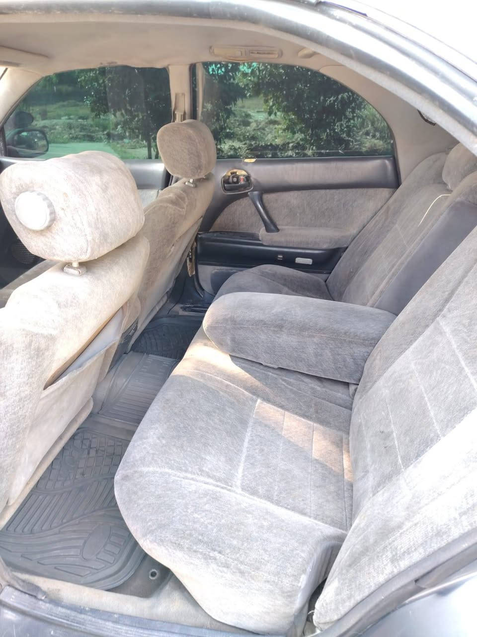 سلام عليكم اكراون بطه السياره ادوات حبل حبل حبل السياره جاهزه وشغاله وتجي تفحص وتشوف بعينك 
محرك 3000،،،،،،السياره معروضه 20وبيه مجال مكانه الضلوعيه الاتصال على الرقم ***********
