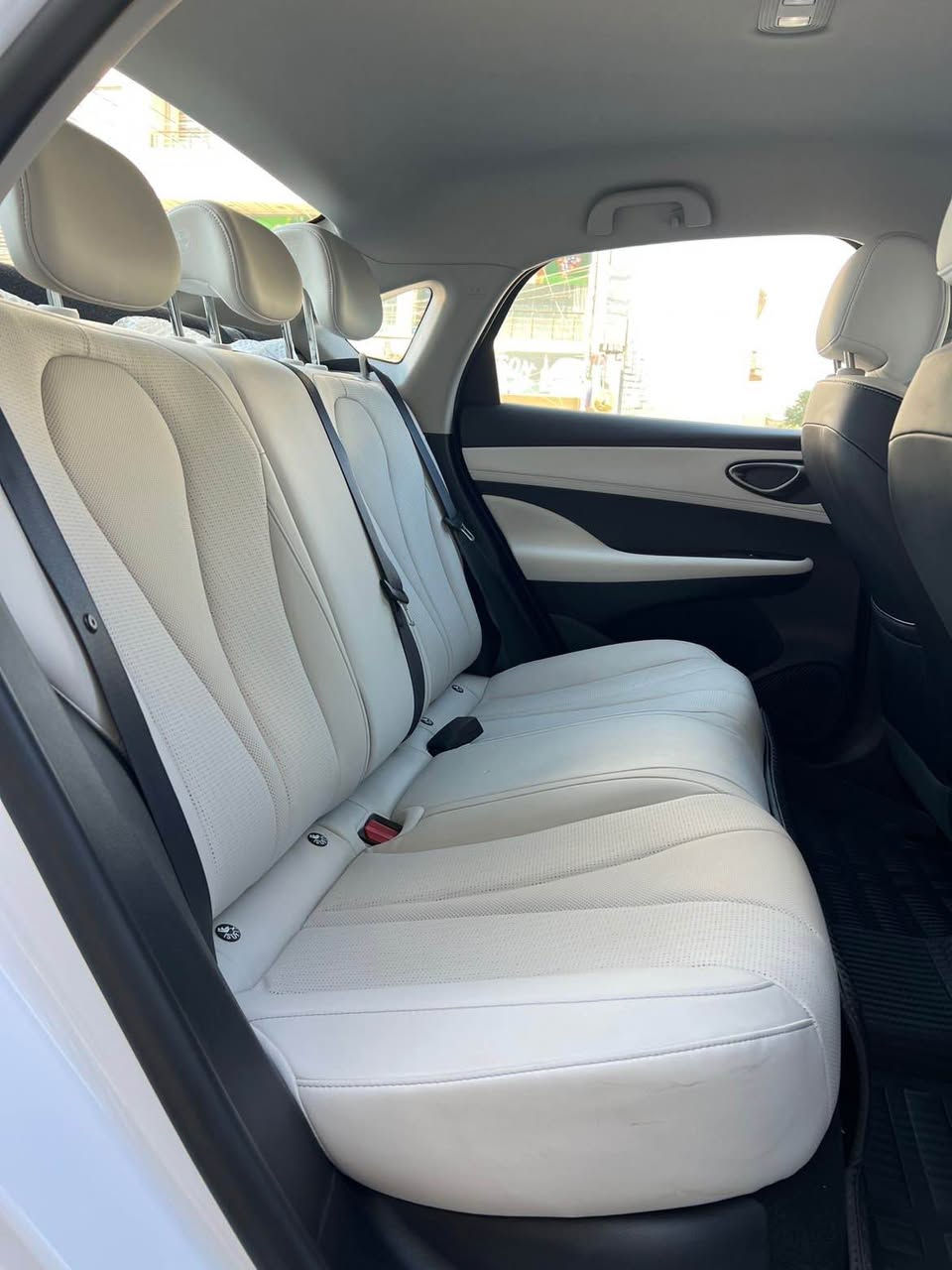 BYD seal 05

زەمانی شەریکەی المقادیر

٣ ساڵ زەمان

تا ٣٠،٠٠٠ هەزار کم HEV ڕۆنگۆڕینی بەلاشە

١٣ هەزار ڕۆشتوە 

ناو کرێمی

بێ لێدران و بێ بۆیاخ 

٢ شوخت هەیە لەسەر دەعامی دواوە

بەناوی خۆمەوەیە

سعری ١٣٢ گەڵا قفڵ

***********

شوێن - سلێمانی السليمانية, العراق
