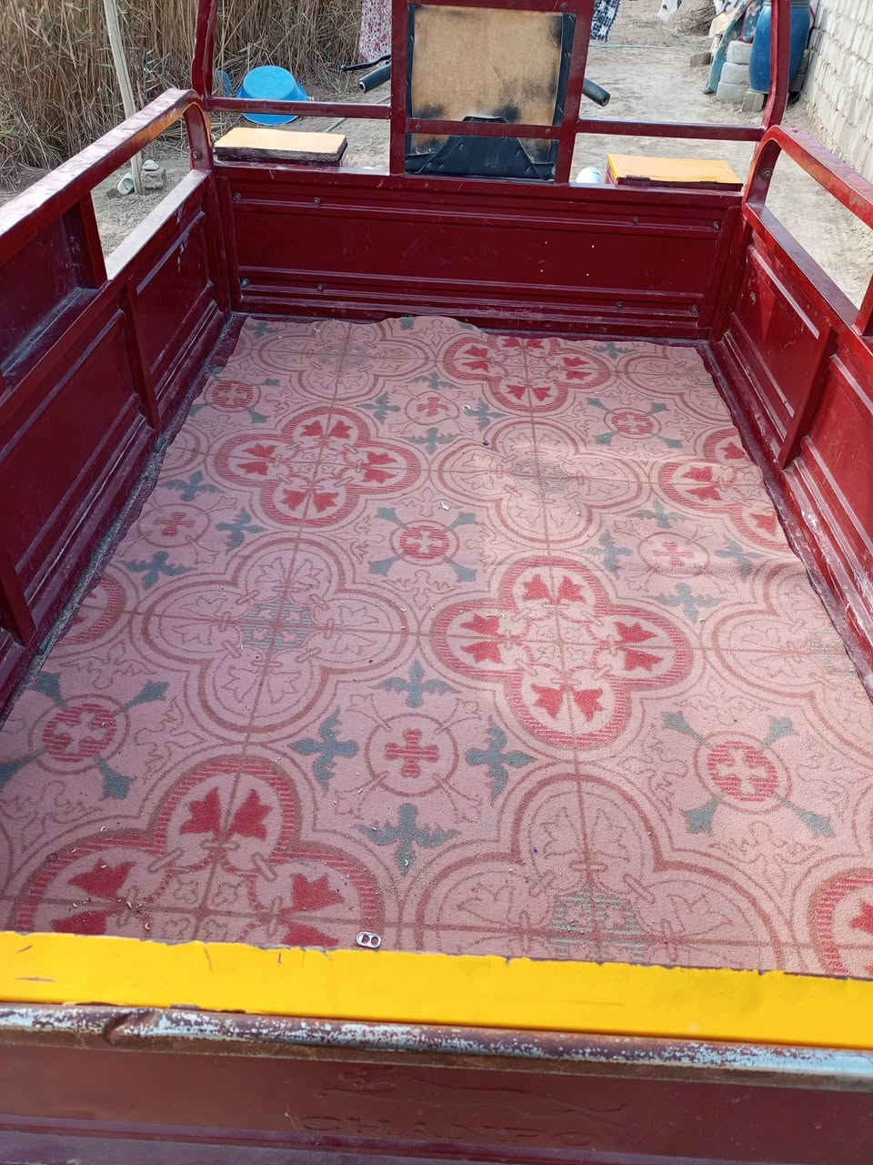 سلام عليكم ستوته للبيع موديل12اصوليه اوراق مكفوله محرك جديد تايرات جديد ستوته صقر سعرها مليون وربع ميه وبيها مجال العنوان ديوانيه سنيه للاستفسار على هاذه الرقم***********
