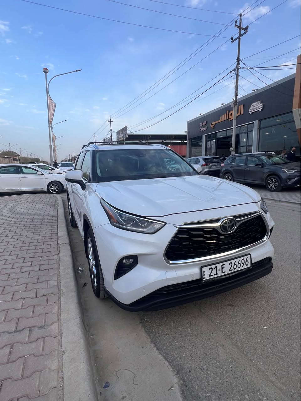 موصفات LIMITED
واحد على واحد 
بي بين بابين تعديل بارد بدون دواخل بدون اير باك 
*********** كركوك, العراق
