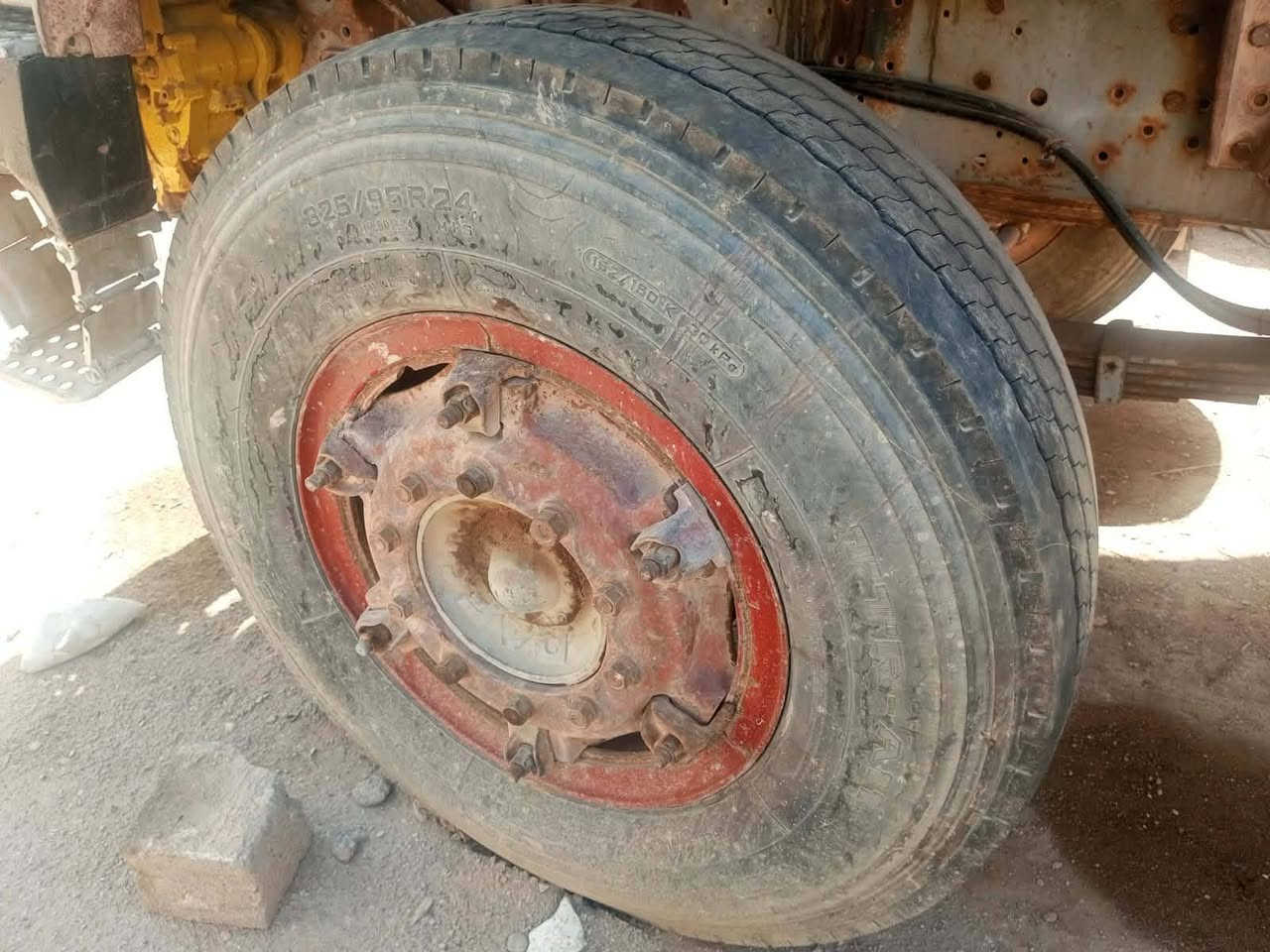 سلام عليكم للبيع تايرات 1200على 24النوع ترنگل كوري 22قاط 11تاير مستعملات 3 اشهر اخوه الجديدي العنوان كربلاء المقدسة حي الوفاء


**إذا كنت صاحب هذا الإعلان وتريد حذفه لأي سبب، رجاءا أرسل رسالة إلى الدعم الفني**