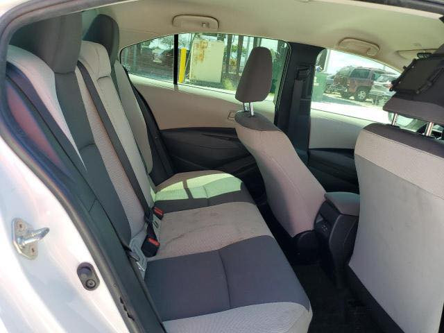 السلام وعليكم كورلا هايبرد وارد امريكي 2024ابيض رقم بغداد حادتثها موضح بالصور سياره جاهزه من كلشي السعر 165وبيها مجال الرقم ***********مكان بغداد الدوره
