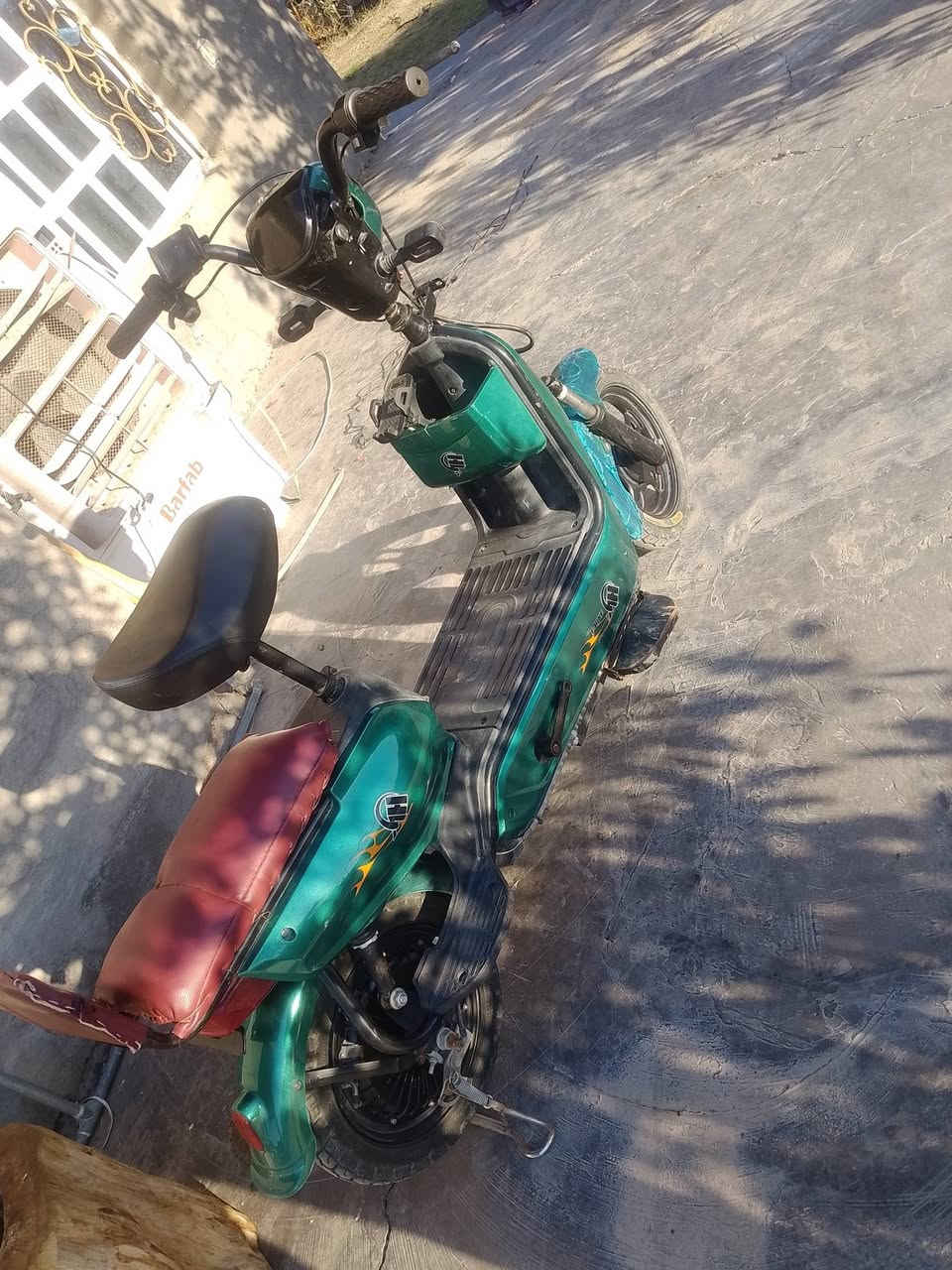 سلام عليكم دراجه لبيع ستفسار هاذه رقم *********** ,***********
