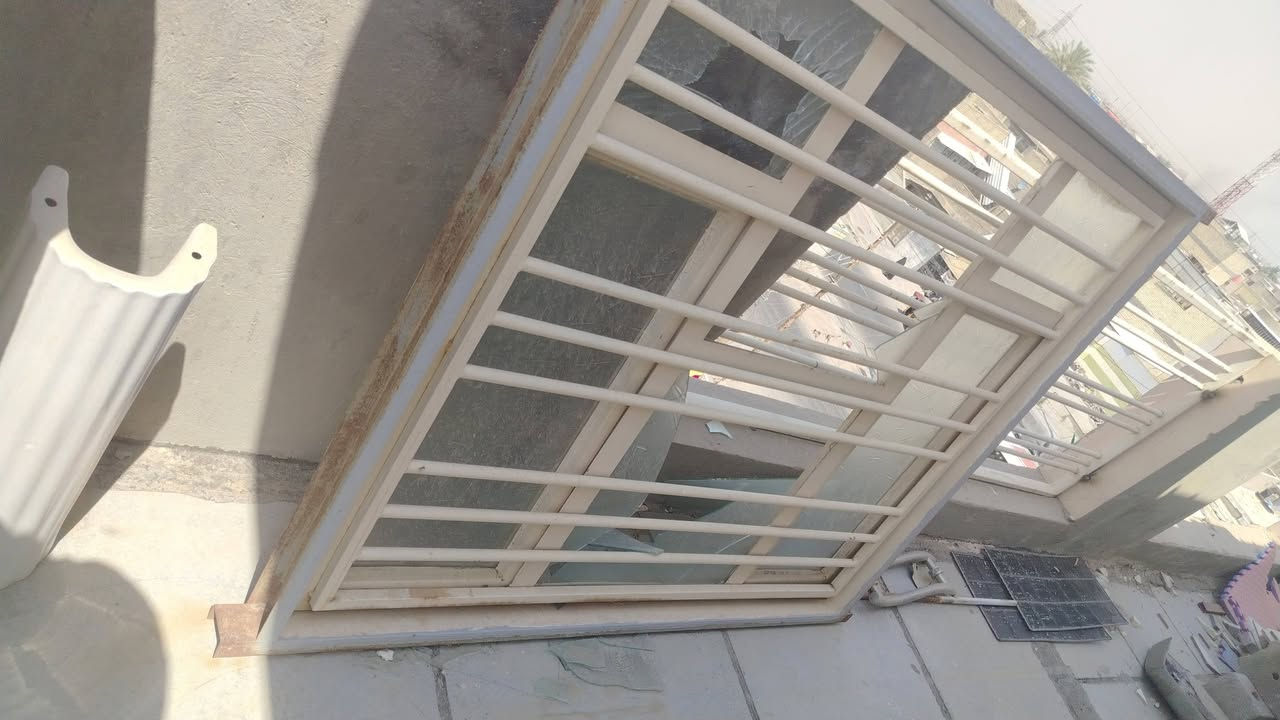 سلام عليكم غراض مستعمله للبيع من ضمنهن ونج تصعيد بيع شلع تواصل واتساب ***********
