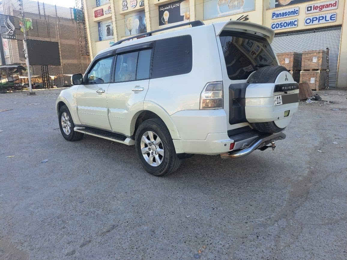 السلام عليكم
باجيرو 2010 رقم بغداد دولي ((بأسمي)) حبتور فول مواصفات 
مكينة 3500 
كير مكينة درجة اولى 
حدادية جديدة 
تبريد ثلاثة قطع درجة اولى 
السعر 110 وبيه مجال 
مكاني بالحلة 
للاستفسار 
 ***********
