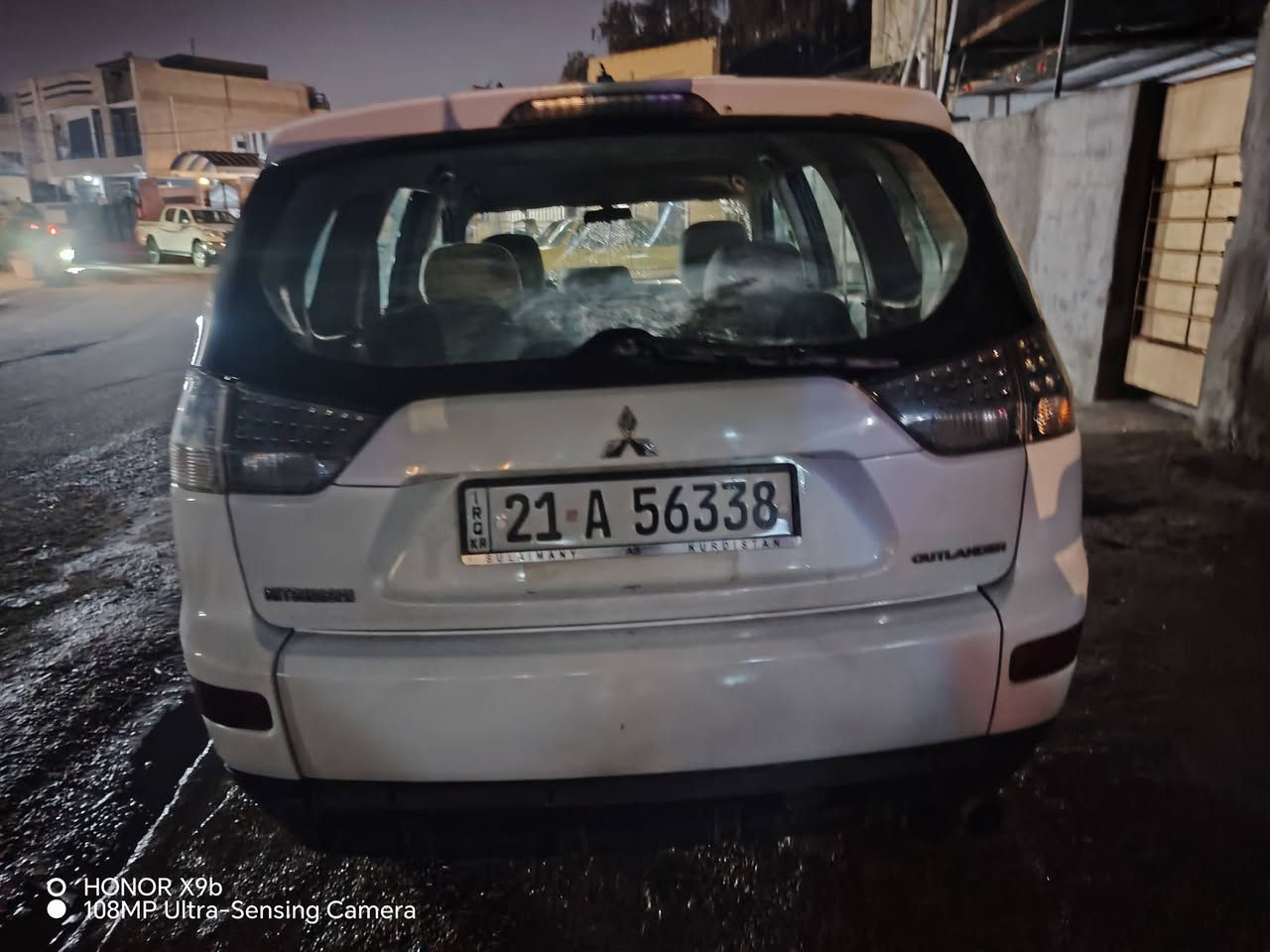 السلام عليكم 
مسيبوشي اوتلاندر موديل 2007 كير مكينه جدد تخم تاير صدر امامي اوخلفي جدد تبريد تدفئه السياره نضيفه كلش رقم اسليمانيه دولي السنويه 32 السياره احله من الصور السعر 105 بيها مجال قليل عنوان بغداد الغدير *********** ابو روان
