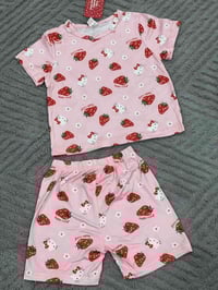 ملابس شي ان بنات للحجز واستفسار مراسله صفحه او ؏ رقم ٠٧٧١٧٣٤٠٨٦٩