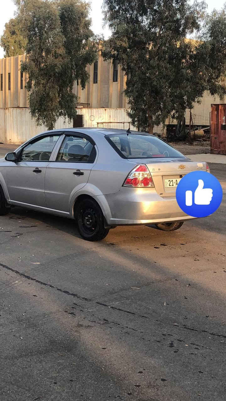 سيارة افيو موديل 8 كير عادي السعر ٥٨  مع مجال قليل  اي استفسار ***********
