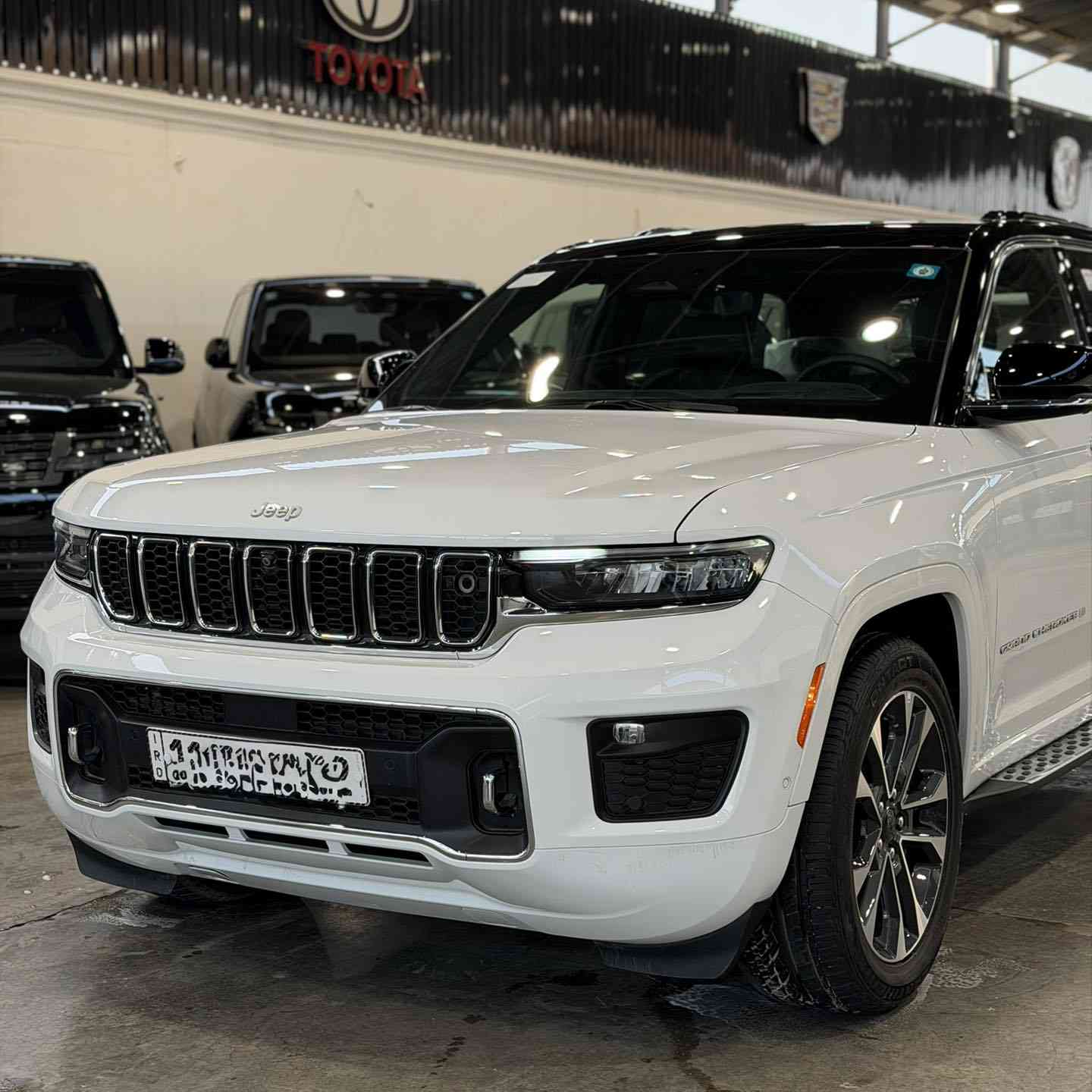 � وصل حديثاً وبحالة الوكالة 🚨
جيب أوفرلاند 2024 وكالة هارلم 🇺🇸

✨ ماشية فقط 1,000 كم (جديد فعلياً)
✨ مكفولة كفالة عامة وشاملة من كلشي
✨ مواصفات فول فخامة + أداء عالي

💎 سيارة تجمع القوة، الراحة، والتكنولوجيا بأعلى مستوى
💎 فرصة نادرة بحالة وكالة وبسعر منافس

📍 الوكيل الحصري لجيب في العراق
شركة علي الشيباني لتجارة السيارات

📍 بغداد - الكاظمية - جكوك قرب مرور الكاظمية
📞 ***********-***********

🔥 لا تضيع الفرصة… سيارة بهيج مواصفات ما تبقى 🔥

#جيب #اوفرلاند #جيب_2024 #سيارات_العراق #علي_الشيباني #
