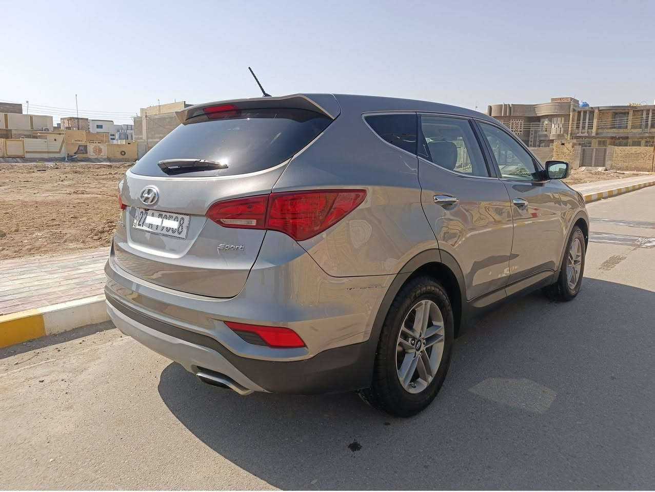 السلام عليكم ورحمة الله وبركاته 
هونداي سنتافيا 2018/ رقم ذي قار دولي مشروع وطني لغايه 2030 تحويل ثاني يوم /امريكي رش مقدمة البنيد فقط بدون دواخل وبدون تبديل والسونار موجود بالصور /محرم2400/ سياره مجهزه من اي شي محرك حداديه تخم تاير تبريد ثلج /السعر145/للاستفسار الاتصال على الرقم *********** العنوان ذي قار قضاء النصر
